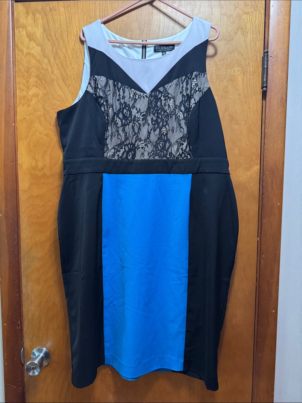 Eloquii Black and Cream Women's Dress Label Detail